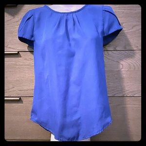 Blue top short sleeve